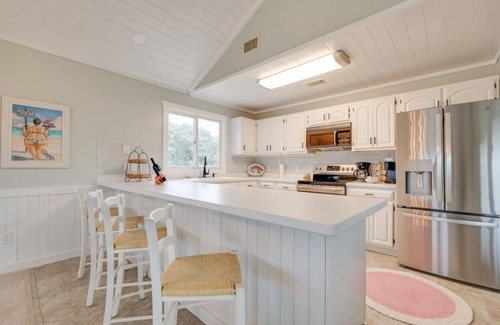 Carova Beach House | 4X4 WATERFRONT BEACH HOUSE WITH BOAT DOCK