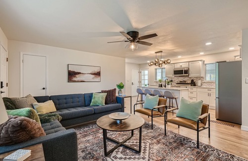 Westminster House | 5 Bd & 3 Ba - Hot Tub, Game Room, Fire Pit, Fenced Yard - Denver & Boulder