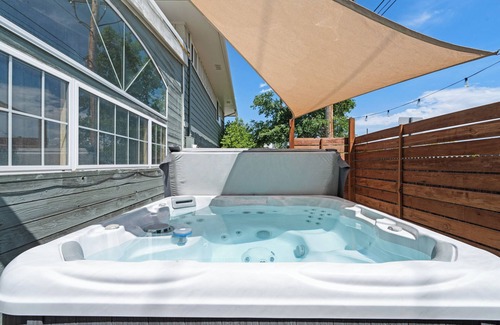 Westminster House | 5 Bd & 3 Ba - Hot Tub, Game Room, Fire Pit, Fenced Yard - Denver & Boulder