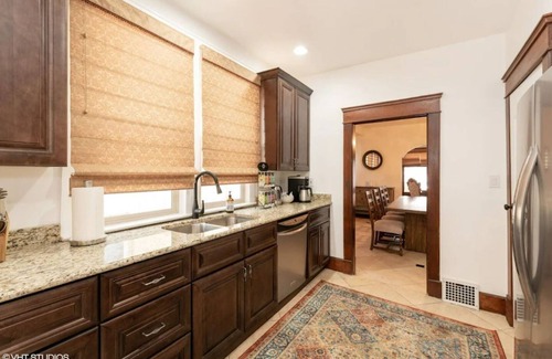 Downtown Salt Lake City House | 5 bd Remodeled Private Home +2 Kitchens + Backyard Oasis+ Best Downtown Location
