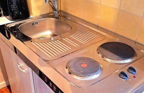 Hillesheim Apartment | 5-bed holiday apartment bath/WC, 2 bedrooms - guest house at Viehmarkt