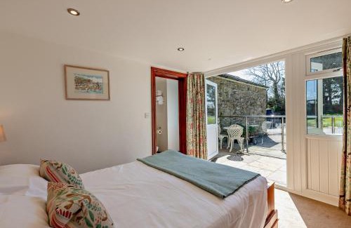 Redruth House | 5 Bed in Portreath HELLF
