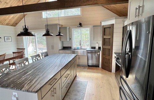 Naples House | 5 BEDROOM 3 BATH JUST 2 MILES FROM THE CAUSEWAY