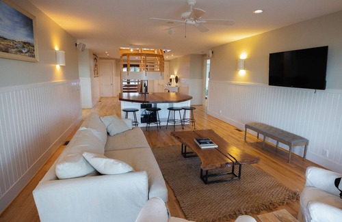 South Beach House | 5 Bedroom/5.5 Bath Oceanfront Retreat w/Private Beach Access