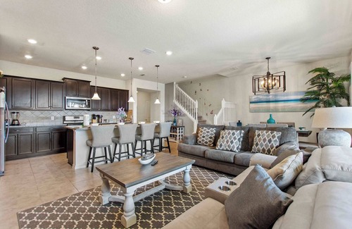 Loughman House | 5 Bedroom, 5 bath Villa