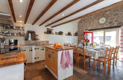 St Brides Cottage | 5 bedroom accommodation in Solva, near St Davids