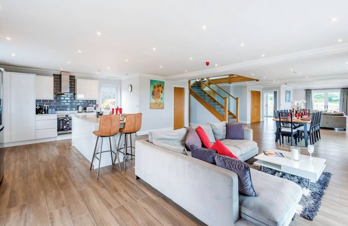 Althorne Cottage | 5 bedroom accommodation in Althorne