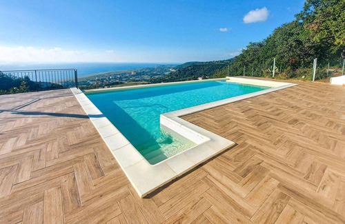 Falerna House | 5 bedroom accommodation in Falerna