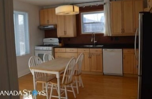 Ville-Emard Condo | 5 bedroom apartment, quiet and with terrace - Montreal, Quebec