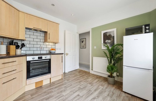 Cirencester House | 5 bedroom house in Cirencester - long stay discounts offered!