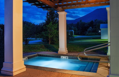 Manchester Apartment | 5 Bedroom House | Golf Course + Pool & Hot Tub