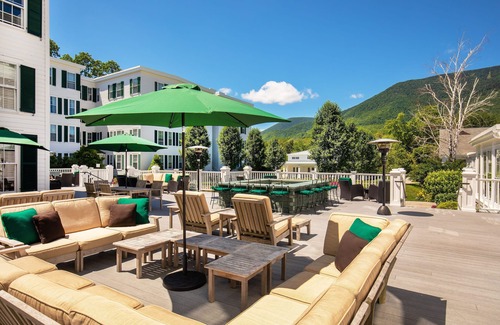 Manchester Apartment | 5 Bedroom House | Golf Course + Pool & Hot Tub
