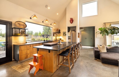 Four Corners House | 5-bedroom house in Bozeman with Fitness room, Sauna, Hot Tub