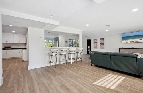 Siesta Key House | 5-Bedroom house on Siesta Key - walk to beach or village