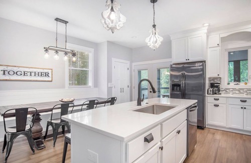 Miami Park House | 5-bedroom house with pool & hot tub, Lake MI beach access, theatre & game rooms