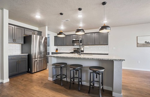 Nampa House | 5 bedroom Nampa 83686 - Extended Stays, Insurance, Crews, Family