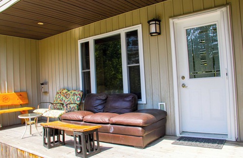 Miller Lake House | 5 Bedroom, Quiet, family retreat on beautiful Bruce Peninsula. game/rec room!