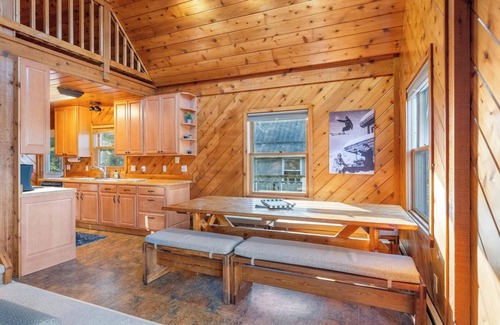 Harbor Springs Ski Chalet | 5-bedroom Ski Golf Chalet in Harbor Springs