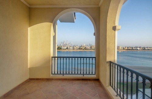 Palm Jumeirah Villa | 5 Bedroom Villa, Palm Jumeirah