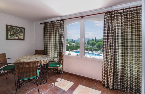 Montgo de Toscamar Villa | 5 Bedroom Wheelchair Friendly Villa with Wifi - Air Con & Large pool