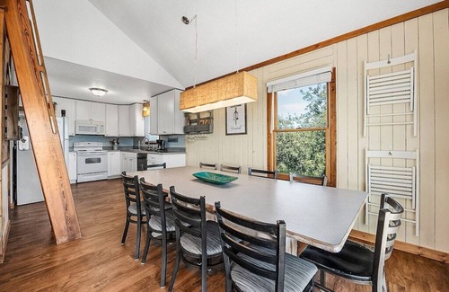 Duck House | 5 Bedrooms, 3 Full Baths, Outdoor Shower, Private Pool, Hot Tub, (Sleeps 10)