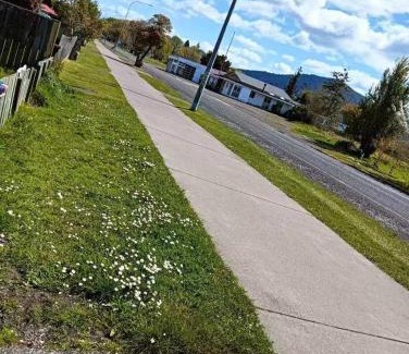 Rotorua Apartment | 5 Beds including 3 Double Beds and 1 Double or 2 Single Sofa Beds at 22A Pererika Street
