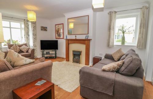 Cemaes Bay House | 5 Cae Derwydd
