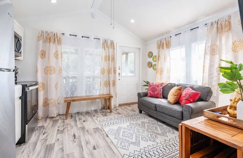 Guntersville Cottage | 5 Cozy Casita Pet Friendly Cabin Guntersville Sleeps 4