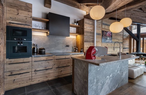 Val-d'Isere Ski Chalet | 5* Design Chalet with pool, hammam, cinema and parking in Val d'Isère