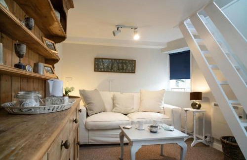 Tan-y-groes House | 5 Glanrhaiadr Llangrannog