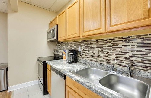 Glen Iris Apartment | 5 Mi to Dtwn: Birmingham Apartment