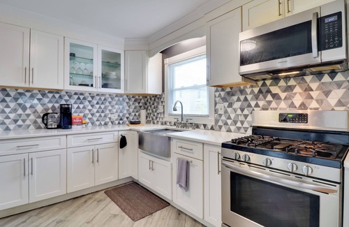 Hillside House | 5 Mi to Dtwn Newark: Hillside Vacation Rental