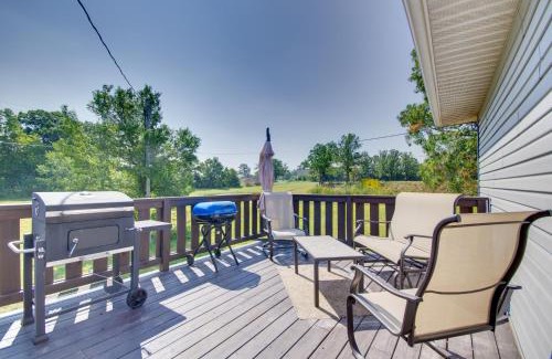 Waynesville House | 5 Mi to Dtwn Waynesville 4-Acre Group Getaway!