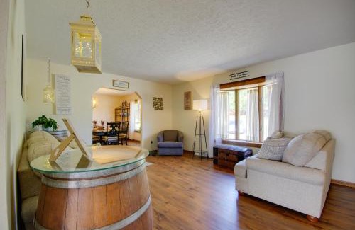 Waynesville House | 5 Mi to Dtwn Waynesville 4-Acre Group Getaway!