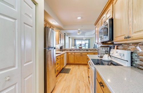 Biggar Condo | 5 Mi to JetBlue Park: Condo w/Pool & Pickleball