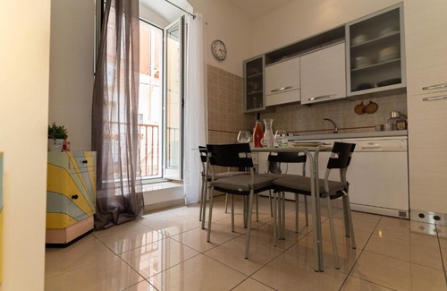 Santa Maria Apartment | [5 Min. Mare - Castello Normanno] Wi-Fi & Netflix *****