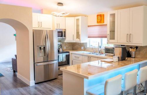 Fort Lauderdale House | 5 min to airport and 15 min to beach!