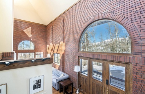 Telluride House | 5 min to lifts - Hot Tub - Free Car -Mountain Views - Privacy