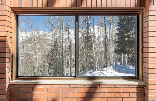 Telluride House | 5 min to lifts - Hot Tub - Free Car -Mountain Views - Privacy