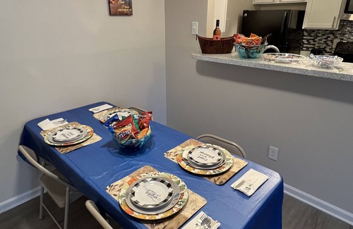 Arlington Apartment | 5 Mins From AT&T Stadium! Very Cozy 1 Bedroom With 1 Sofa Bed In Living Room