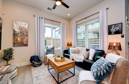 Northside House | 5 mins to Downtown - Tesla Charger - Sleeps 6