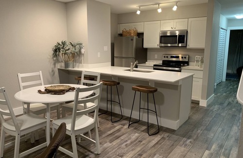 Port Aransas Condo | 5 MINUTE WALK TO THE BEACH!