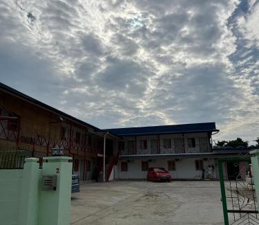 Penampang Hotel | 5 Minutes Airport Lodge