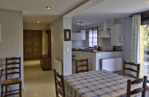 Sarlat-la-Caneda Apartment | 5 minutes from Sarlat. Country apartment for 4 to 5 people