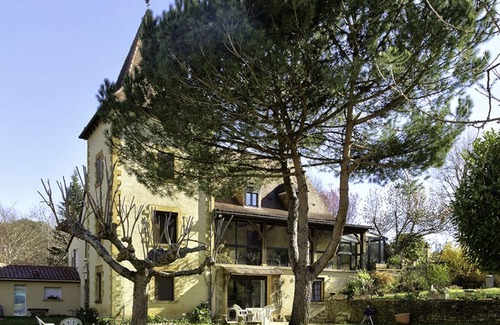 Sarlat-la-Caneda Apartment | 5 minutes from Sarlat. Country apartment for 4 to 5 people