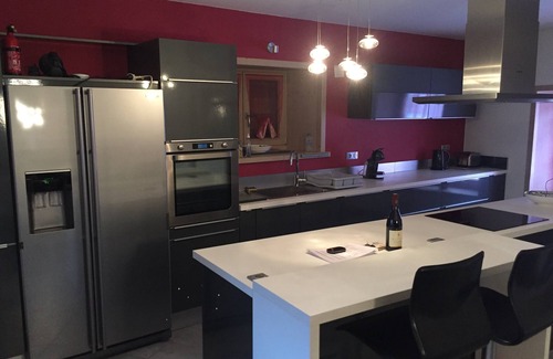 Sixt-Fer-a-Cheval Ski Chalet | 5 minutes to Grand Massif Express. Next to ski bus stop. Large living space.