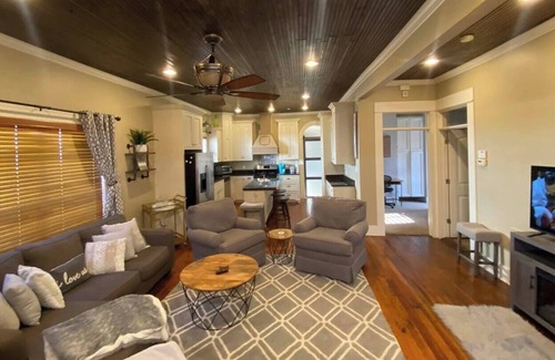Florence House | 5 minutes to the TN River, Boating, Fishing, Loving everday! Cozy Music House!
