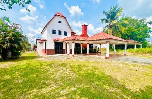 Alor Gajah House | 5 Roomstay A famosa resort