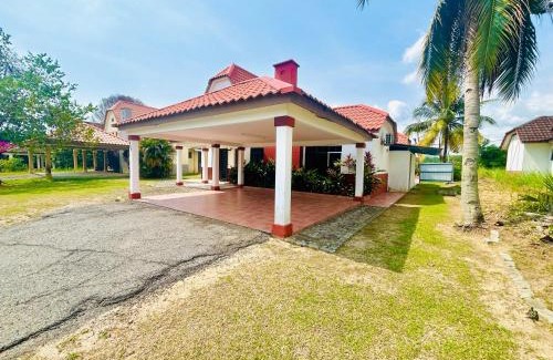 Alor Gajah House | 5 Roomstay A famosa resort