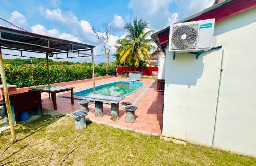 Alor Gajah House | 5 Roomstay A famosa resort